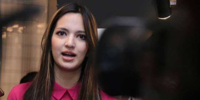 Barang Ini Wajib Ada di Tas Nia Ramadhani, Coba Tebak?