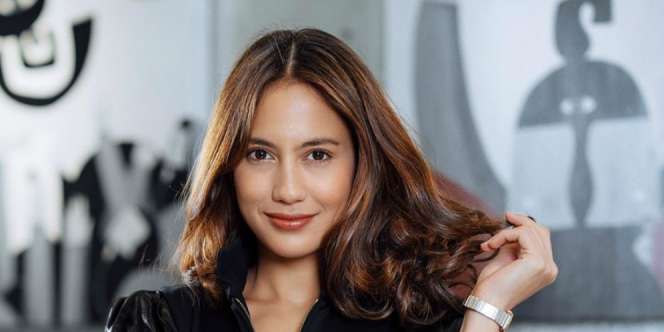 Pevita Pearce Pamer Foto Berkeringat, Netizen yang Kecapekan