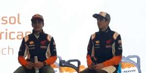 Ritual Marc Marquez Sebelum Geber Motor Balap