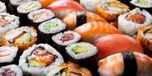 Heboh Daging Sushi Masih Menggeliat Saat Hendak Dimakan