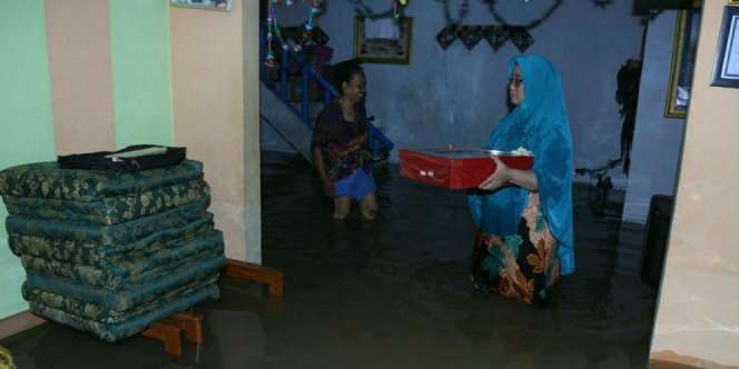 Banjir 1 Meter Terjang Bogor Usai Hujan 4 Jam, 100 Rumah Terendam 