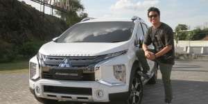 Trik Youtuber Arief `Poconggg` Beli Mobil Tanpa Penyesalan