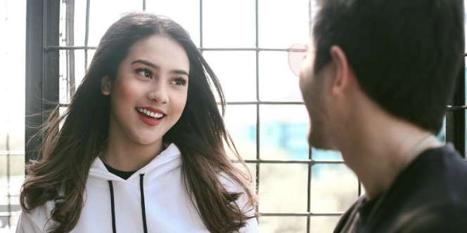 Main Air Bareng Anya Geraldine, Ekspresi Baim Wong Jadi Sorotan