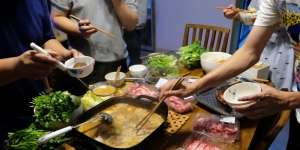 Pilu! Nenek, Suami Istri, 2 Bibi dan 3 Keponakan Terpapar Virus Corona