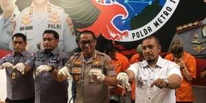Diduga Pengedar Kokain, Nanie Darham Tak Mau Disebut Artis