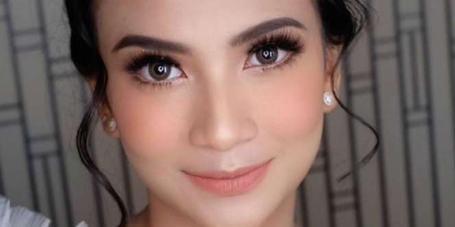 Bak Permaisuri, Pesona Vanessa Angel di Resepsi Pernikahan