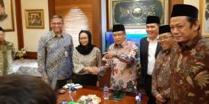Ketum PBNU Tegas Tolak Pemulangan WNI Eks ISIS di Depan Menlu