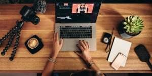 Ingin CV Laris Dilirik Perusahaan? Kuasai 4 Software Digital Ini
