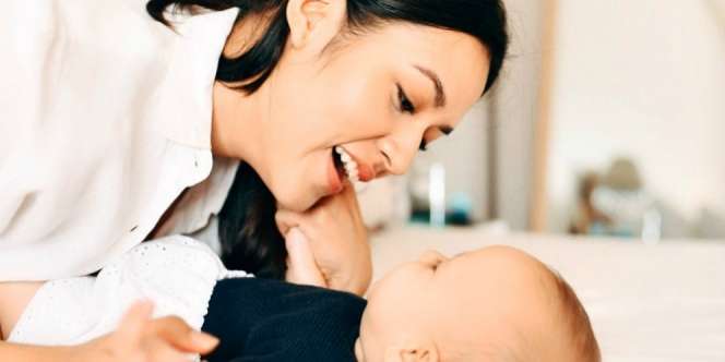 Lewat Foto, Raisa Ungkap Dirinya Sempat Alami Baby Blues