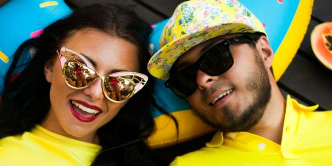 Tips Memakai Baju Couple Tanpa Terlihat Norak
