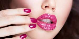 5 Trik Atasi Kesalahan Saat Makeup