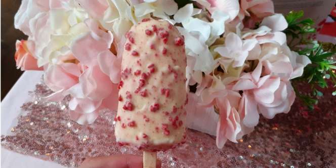 Mulberry Red Velvet, Rasa Es Krim yang Bikin Penasaran