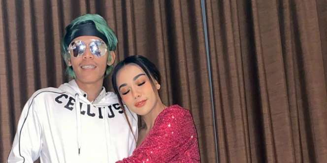 Bebby Fey Peluk Mesra 'Atta Halilintar'