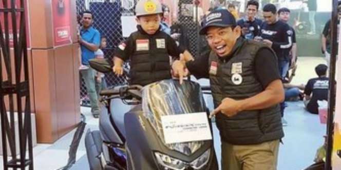 Sedekahkan Motor Bekas Touring Jambi-Mekkah, Ayah Balda Dihadiahi NMAX Baru