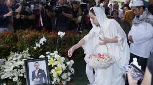 Canda Terakhir Ashraf Sinclair