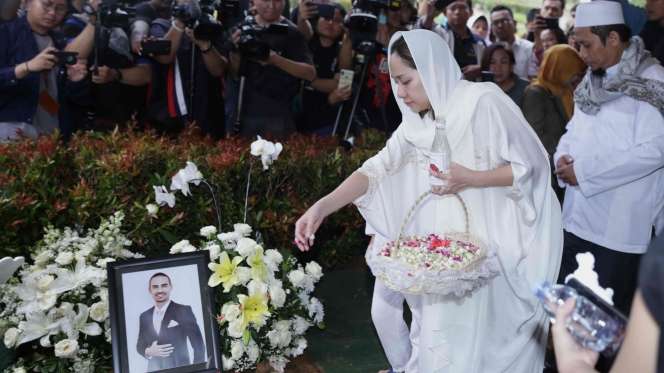 Canda Terakhir Ashraf Sinclair