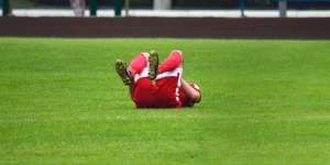 Pesepakbola Prancis Diskors 5 Tahun Karena Gigit Alat Vital Lawan