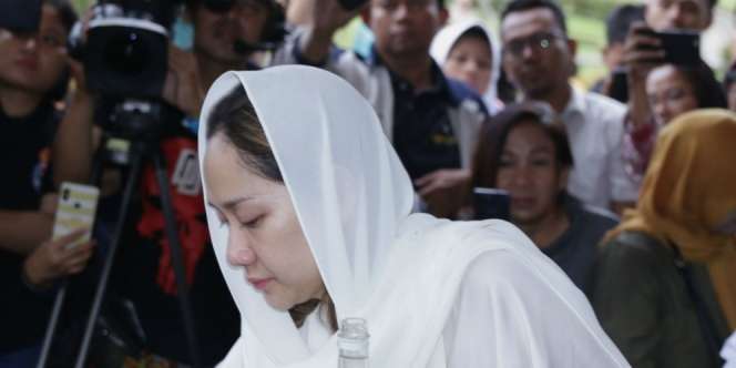 BCL Masih Berduka, Penyelenggara Indonesian Idol: `Bukan Cuma Duka Unge`