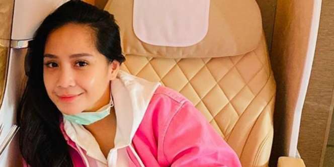 Pakai Baju Mewah Terbalik, Gaya Nagita Slavina Disorot