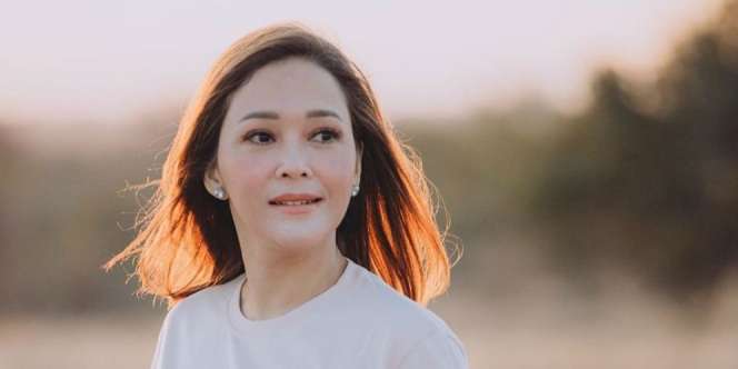 Rambut Bondol, Penampilan Baru Maia Estianty Jadi Sorotan