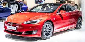 Dikenal Canggih, Kamera Mobil Tesla Bisa Tertipu Lakban