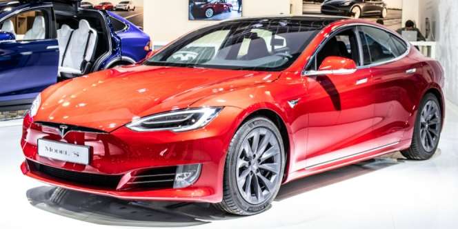 Dikenal Canggih, Kamera Mobil Tesla Bisa Tertipu Lakban