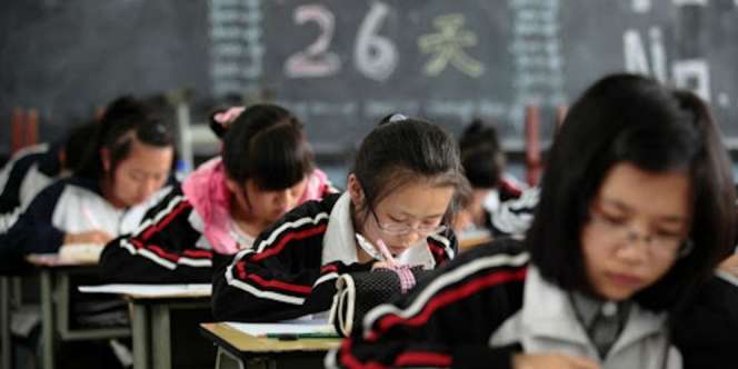 Aturan Kontroversial di China, Siswa Diminta Bantu Pasien Corona