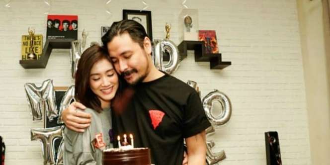 Ello Kenalkan Kekasih Baru Usai Putus dari Aurelli Moeremans, Lihat Wajahnya