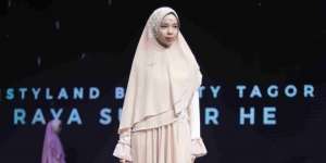 Pesona Keindahan Koleksi Gamis Risty Tagor