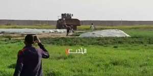 Viral Video Tentara Israel Tembak & Seret Jasad Warga Palestina dengan Buldozer