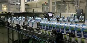 Mengintip Dapur Susu Greenfields