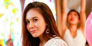 Minuman Ini Jadi Rahasia Awet Muda Wulan Guritno