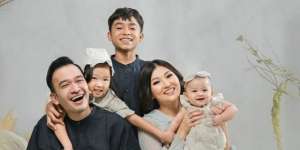 3 Bulan Berlalu, Masihkah Betrand Peto Minum ASI Sarwendah?