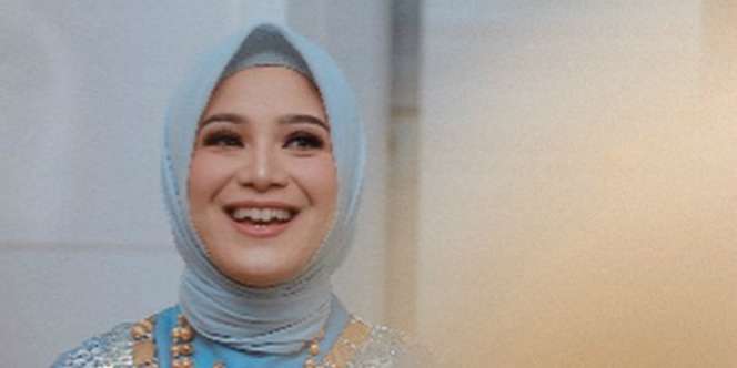 Potret Cantik Putri Bupati Jeneponto Saat Dilamar dengan Seserahan Rp13 Miliar
