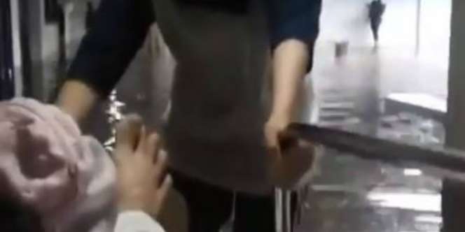 Video Evakuasi Pasien di RS Husada yang Dikepung Banjir
