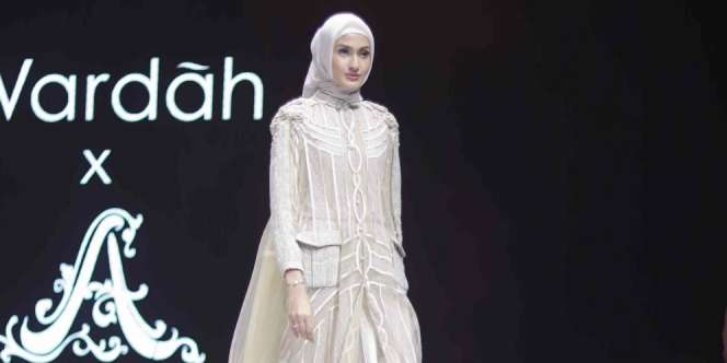 Koleksi Oase Padang Pasir Ala Ayu Dyah Andari di Muffest 2020