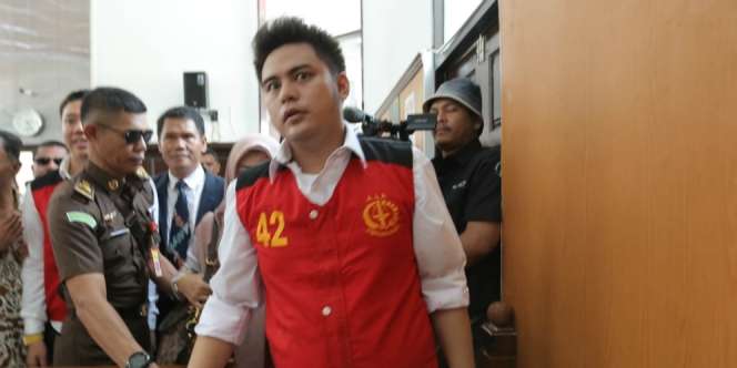 Di Tengah Belitan Kasus 'Ikan Asin', Galih Ginanjar Dapat Kabar Duka