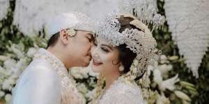 Tiwi eks T2 Digoda Anaknya: Cie Mama Nikah, Cie...
