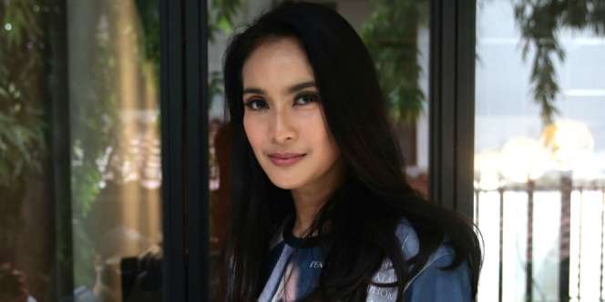 Maudy Koesnaedi: Perempuan Pimpin Dunia Hiburan