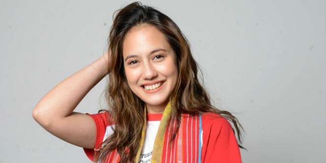 Pamer Foto Bareng Justin Bieber, Pevita Pearce Bikin Riuh