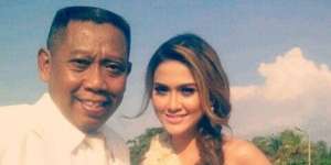 Tukul Arwana Salting Lihat Meggy Diaz Cium Tangan