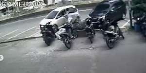 Detik-detik Perampokan di Berastagi Terekam CCTV