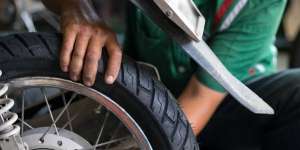 Risiko Ganti Ukuran Ban Motor Jadi Lebih Besar atau Kecil, Sudah Tahu?