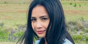 Nagita Pakai Bando Seharga Smartphone, Jiwa Missqueen Netizen Meronta