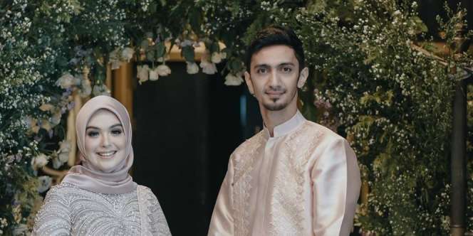 Selamat! Vebby Palwinta Telah Dilamar Razi Bawazier