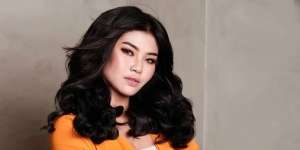 Rosa Meldianti Kini Jualan Ikan