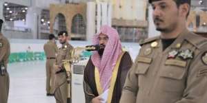 Pesan Menyejukkan Imam Masjidil Haram Soal Virus Corona