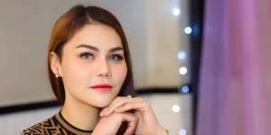 Kompak Curhat Galau dan Hapus Foto, Rumah Tangga DJ Katty dan Suami Retak?