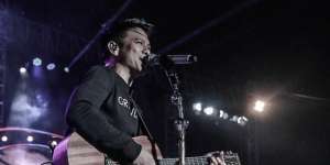 Ariel NOAH Dibilang Halu Pamer Foto Nongkrong Bareng Kurt Cobain