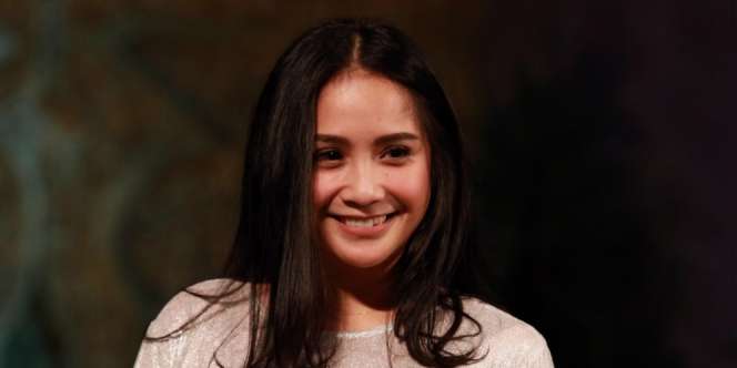 Santai Pakai Legging, Nagita Slavina Tentang Tas Seharga Rumah